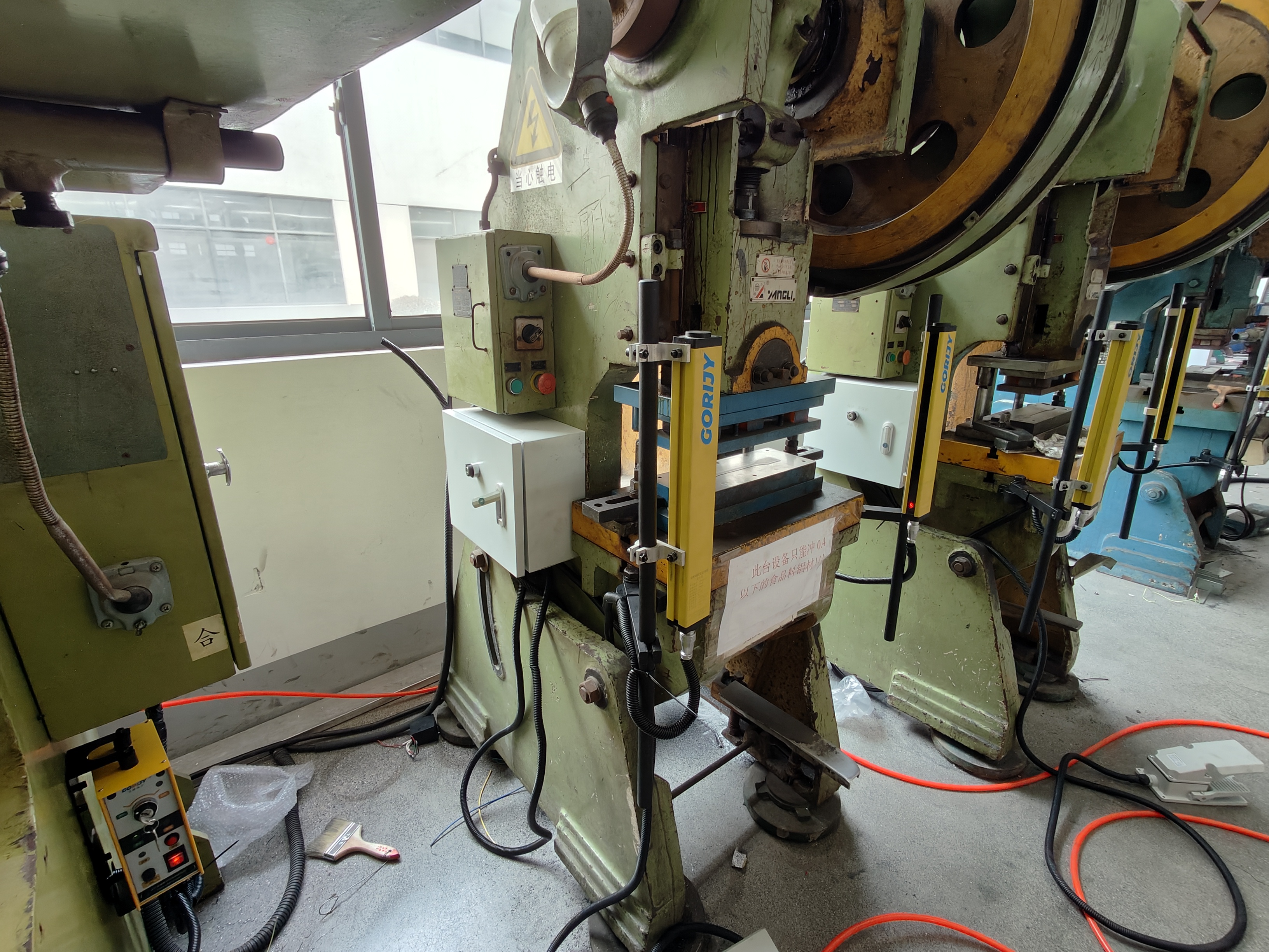 沖床光電保護(hù)常見(jiàn)故障及現(xiàn)象?